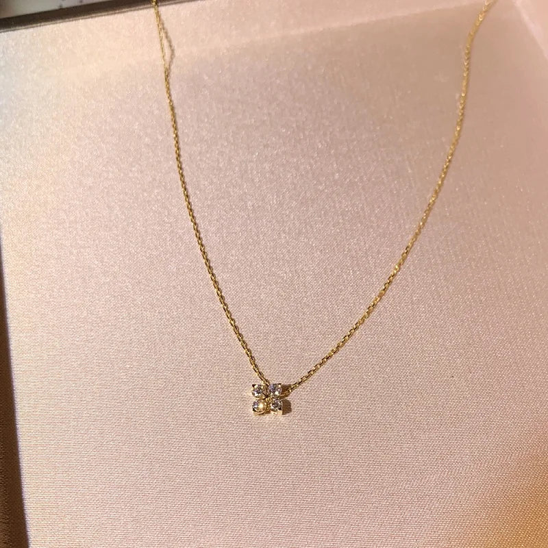 Glimora Lucky Clover Necklace Four Leaf Certified D0.40CT Moissanite Pendant