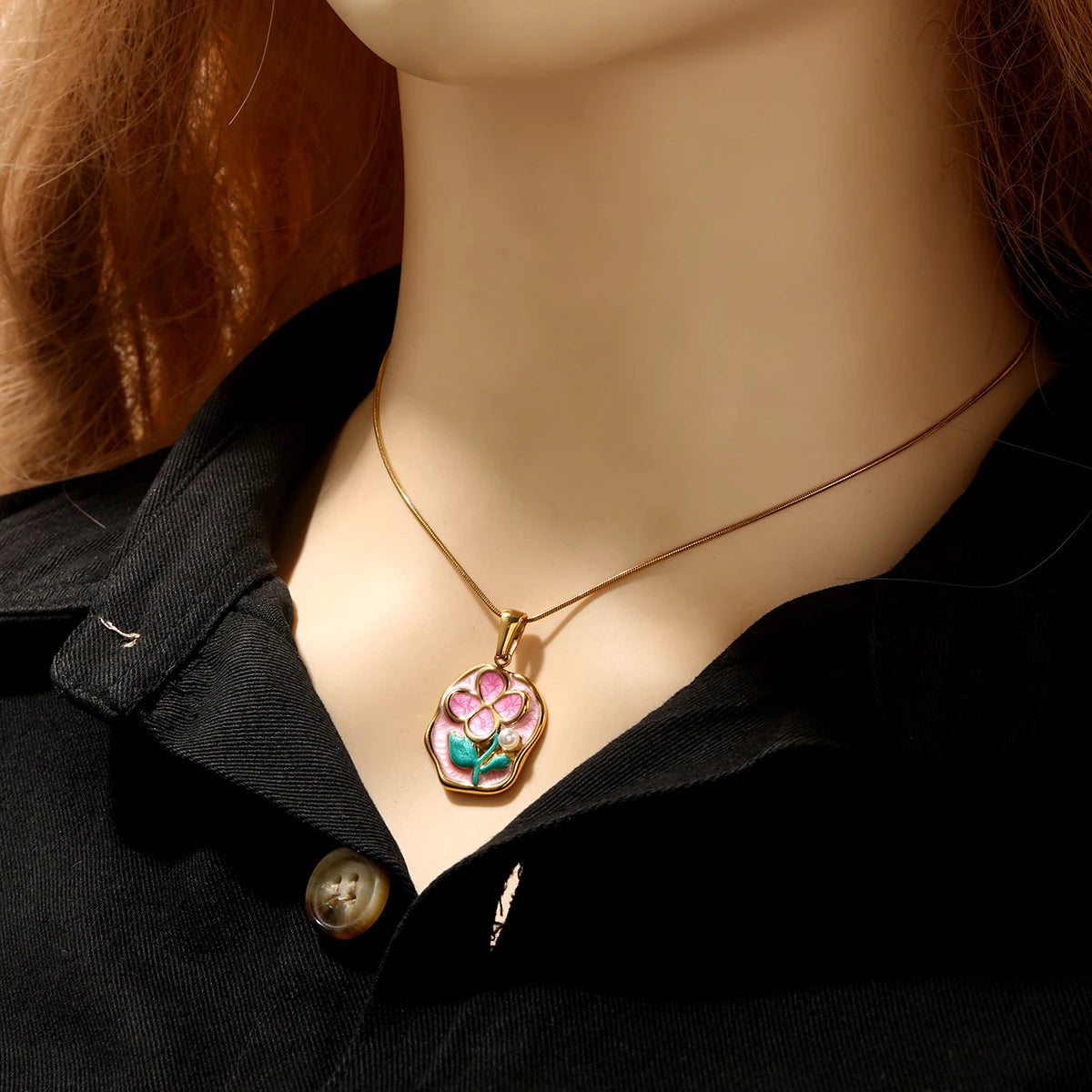 Minimalist Trendy Stainless Steel Flower Gold-Plated Pendant Necklaces
